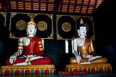 Chiang Mai - The Wat Chedi Luang, Buddha statues inside the secondary vihan with the reclining Buddha. 
